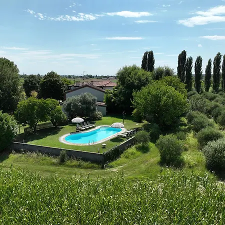 Alloggio per agriturismo San Bartolomeo *